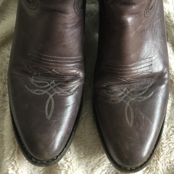 Biltrite Distressed Cowgirl Boots - Picture 5 of 10